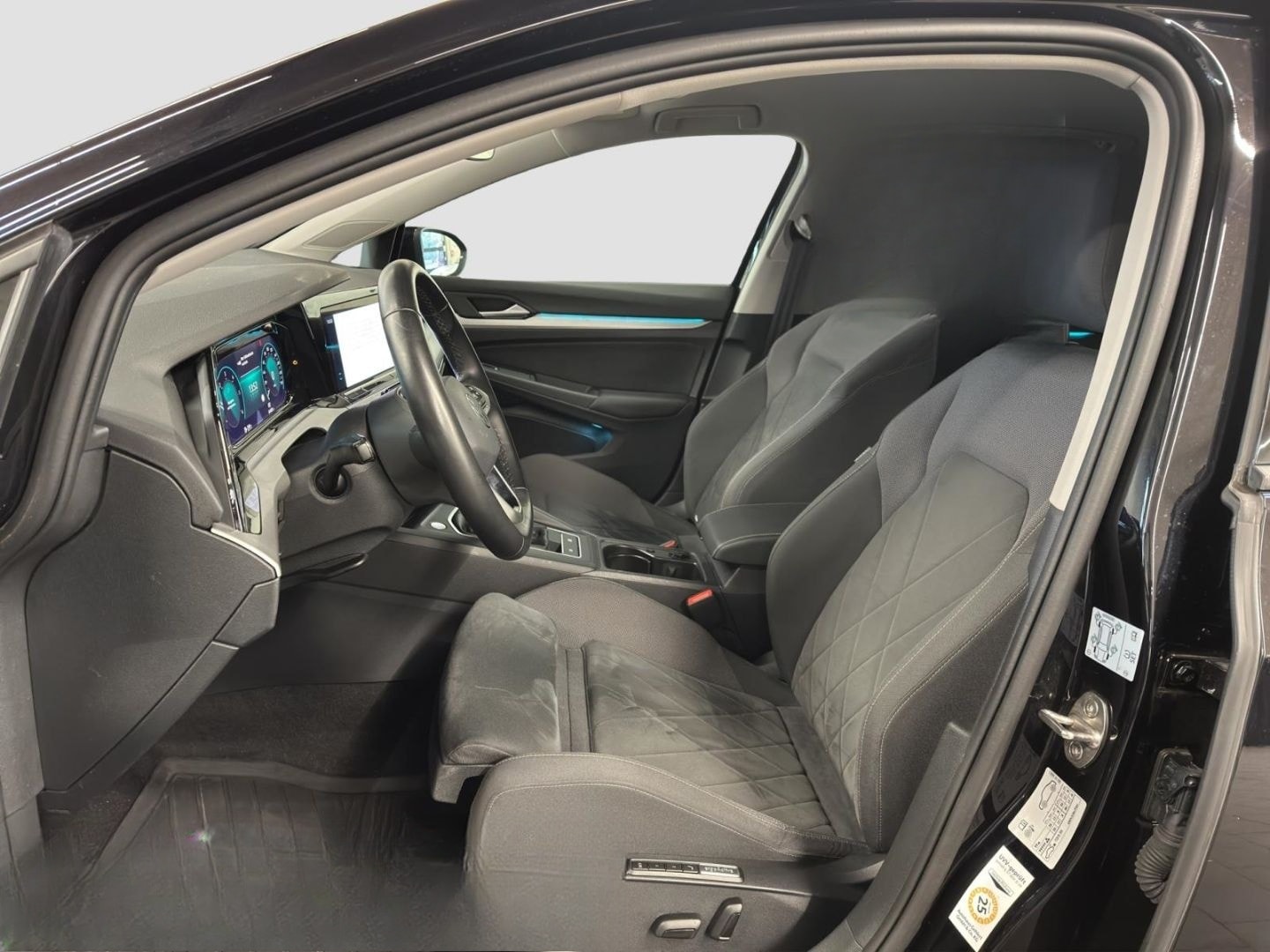 Volkswagen Golf Var. 2.0 TDI Life AHK ACC LED NAVI foto 13