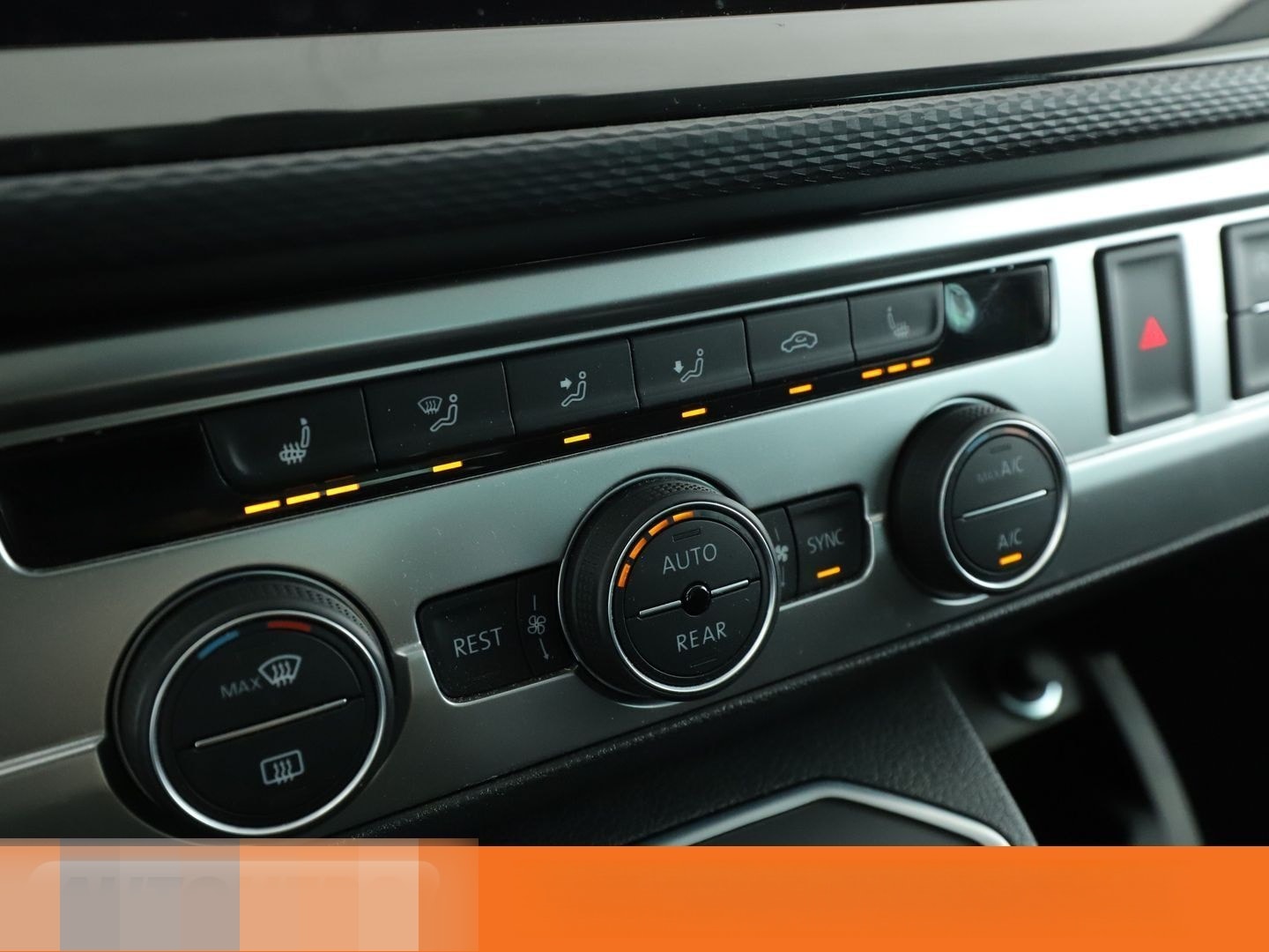 Volkswagen T6 Multivan 2.0 TDI Comfortline FWD Aut.*NAVI* foto 17