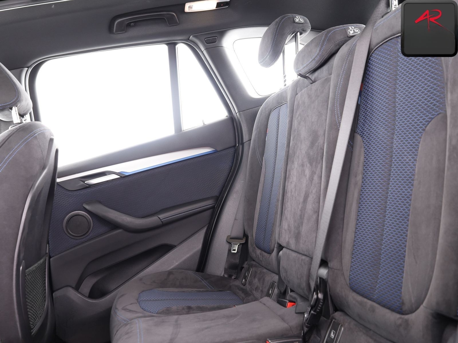 BMW X1 sDrive18d M SPORT SHADOW PANO,KAMERA,HUD,AHK foto 11