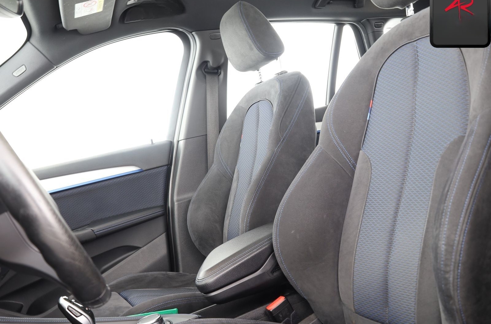 BMW X1 sDrive18d M SPORT SHADOW PANO,KAMERA,HUD,AHK foto 10