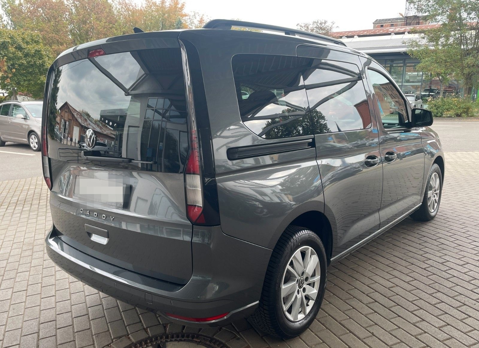 Volkswagen Caddy 2.0 TDI 90kW DSG Life foto 5