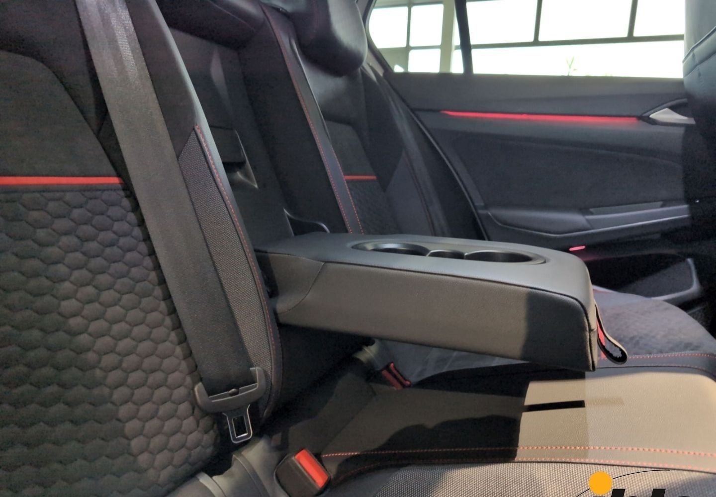 Volkswagen Golf GTI VIII 2,0 TSI DSG Clubsport Black Style  foto 19