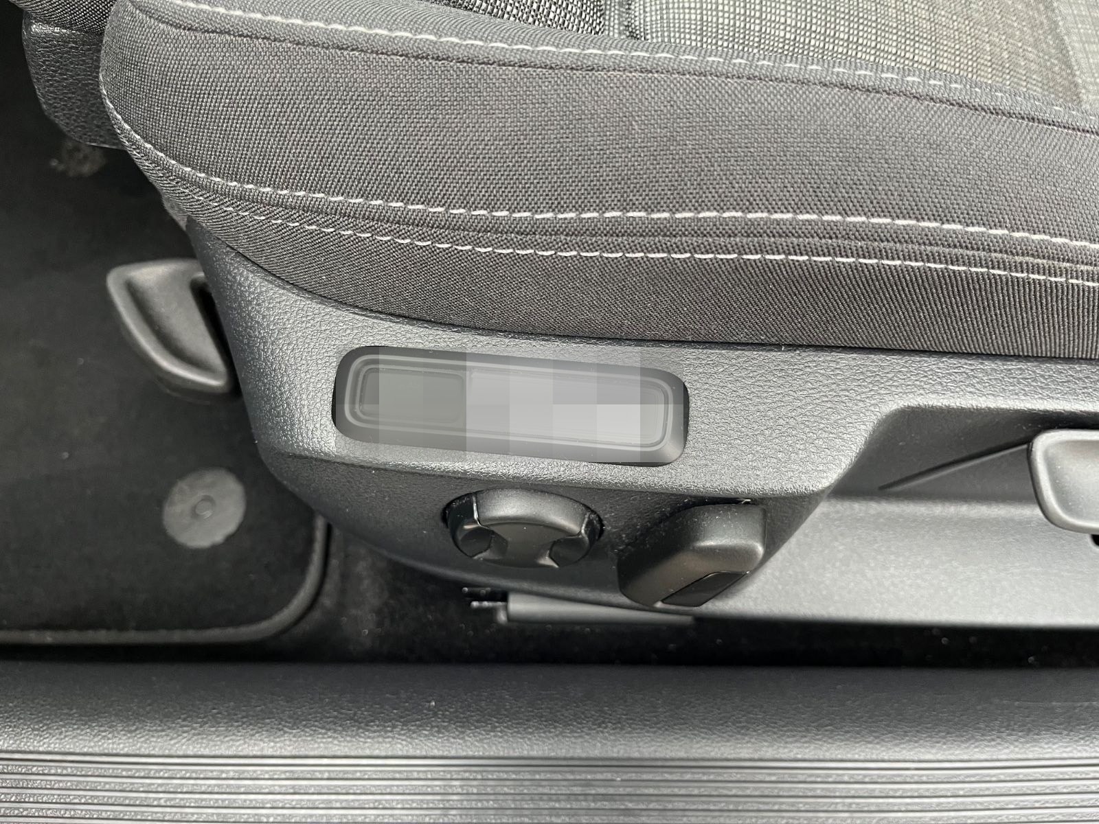 Volkswagen Passat Variant Business 1.5 TSI Navi App AHK ACC foto 11