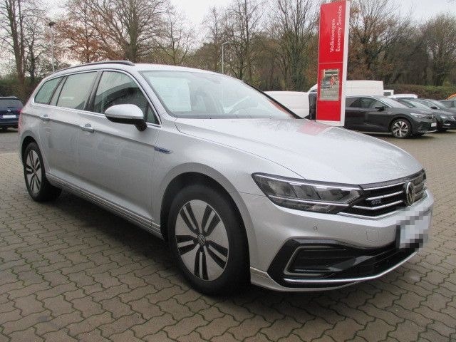 Volkswagen Passat Variant 1.4 TSI Hybrid GTE+LED+NAV foto 6