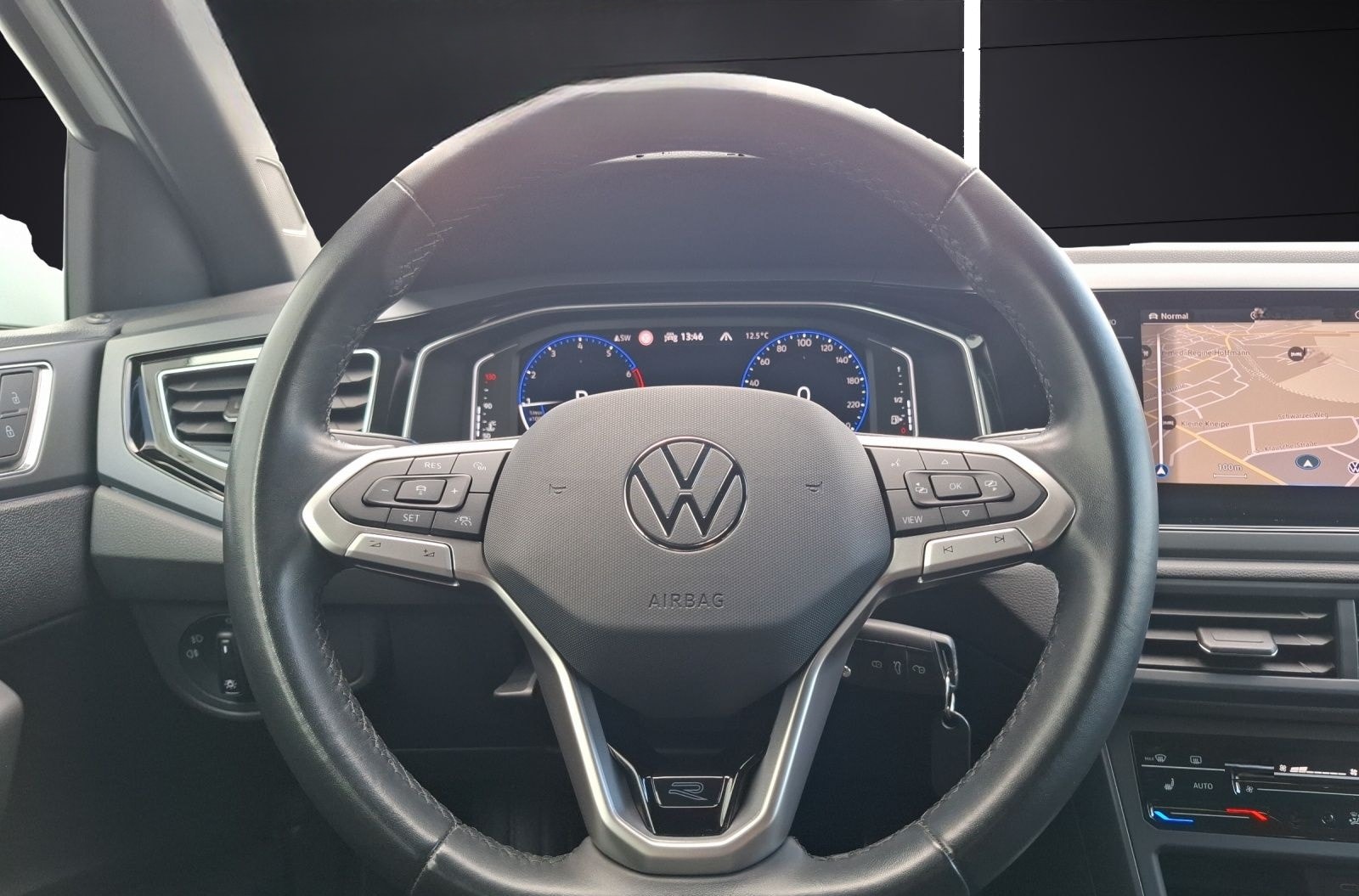 Volkswagen Polo R-Line TSI DSG IQ.Light ACC SH AID RFK AppC foto 17