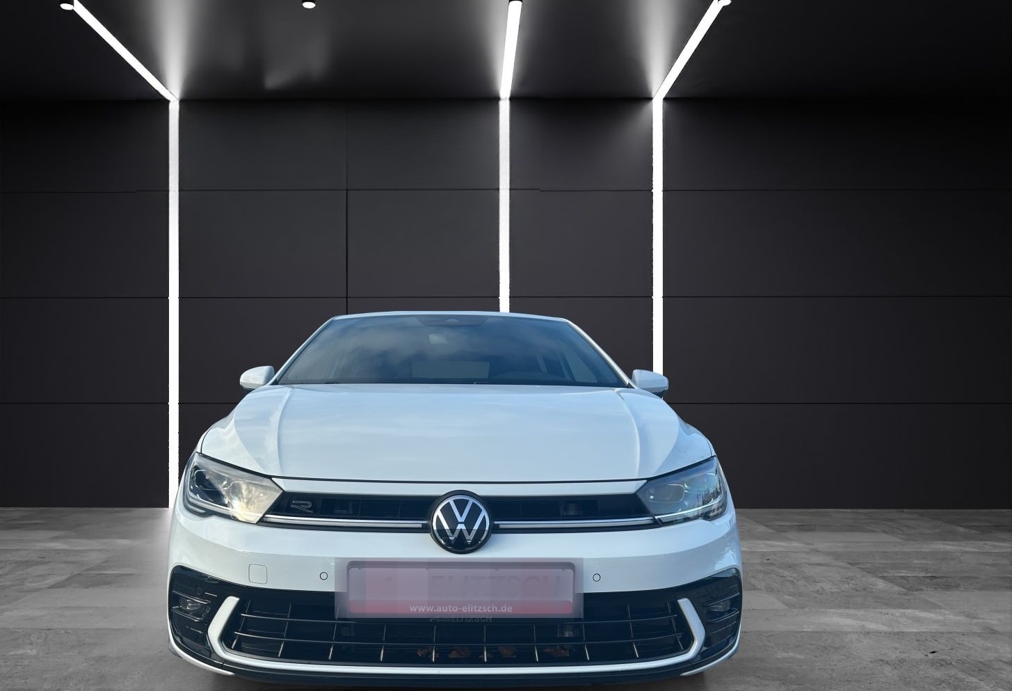 Volkswagen Polo R-Line TSI DSG IQ.Light ACC SH AID RFK AppC foto 8