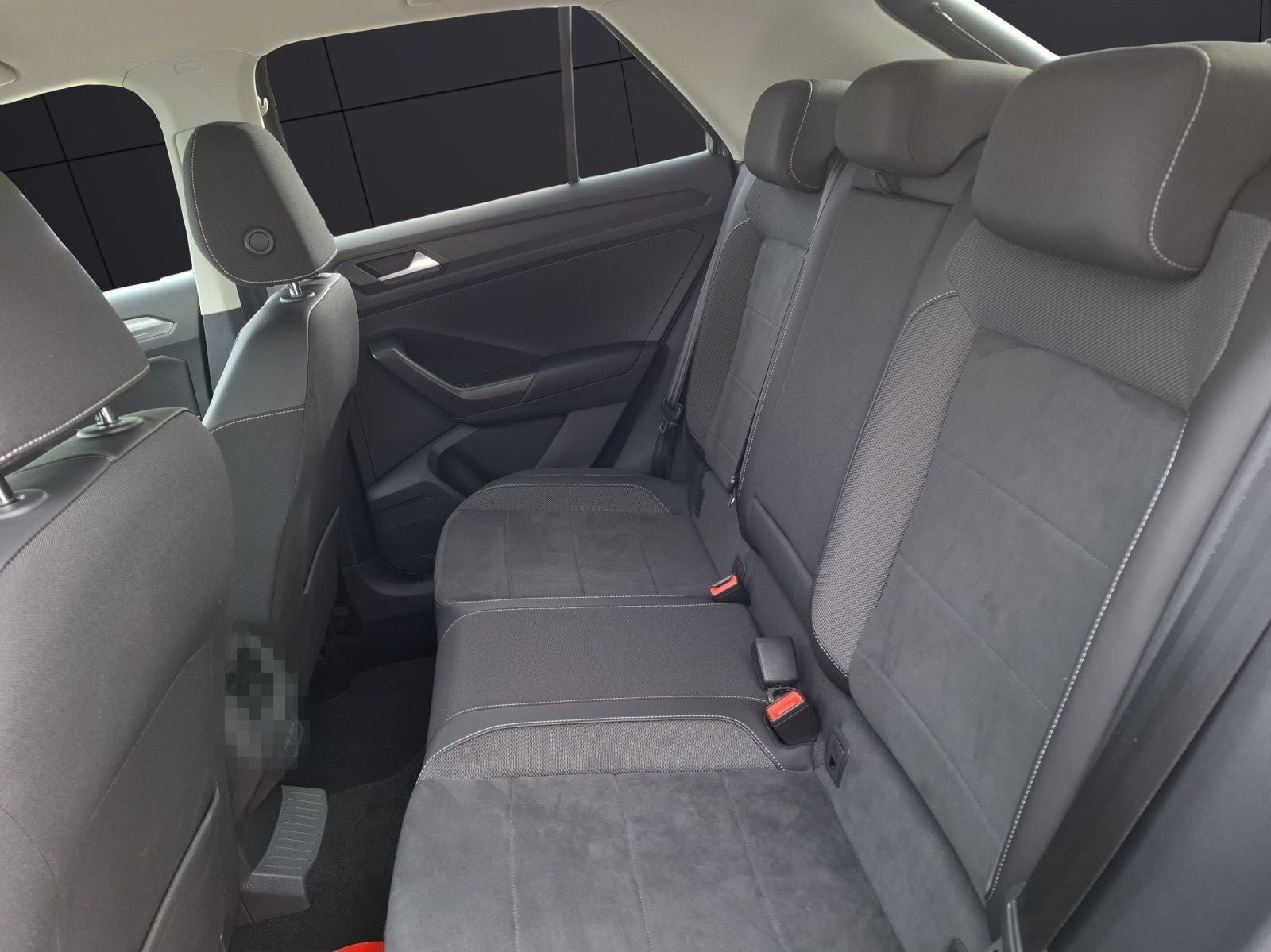 Volkswagen T-Roc TSI Style LED AHK Navi AID ACC RFK SH 18" foto 11