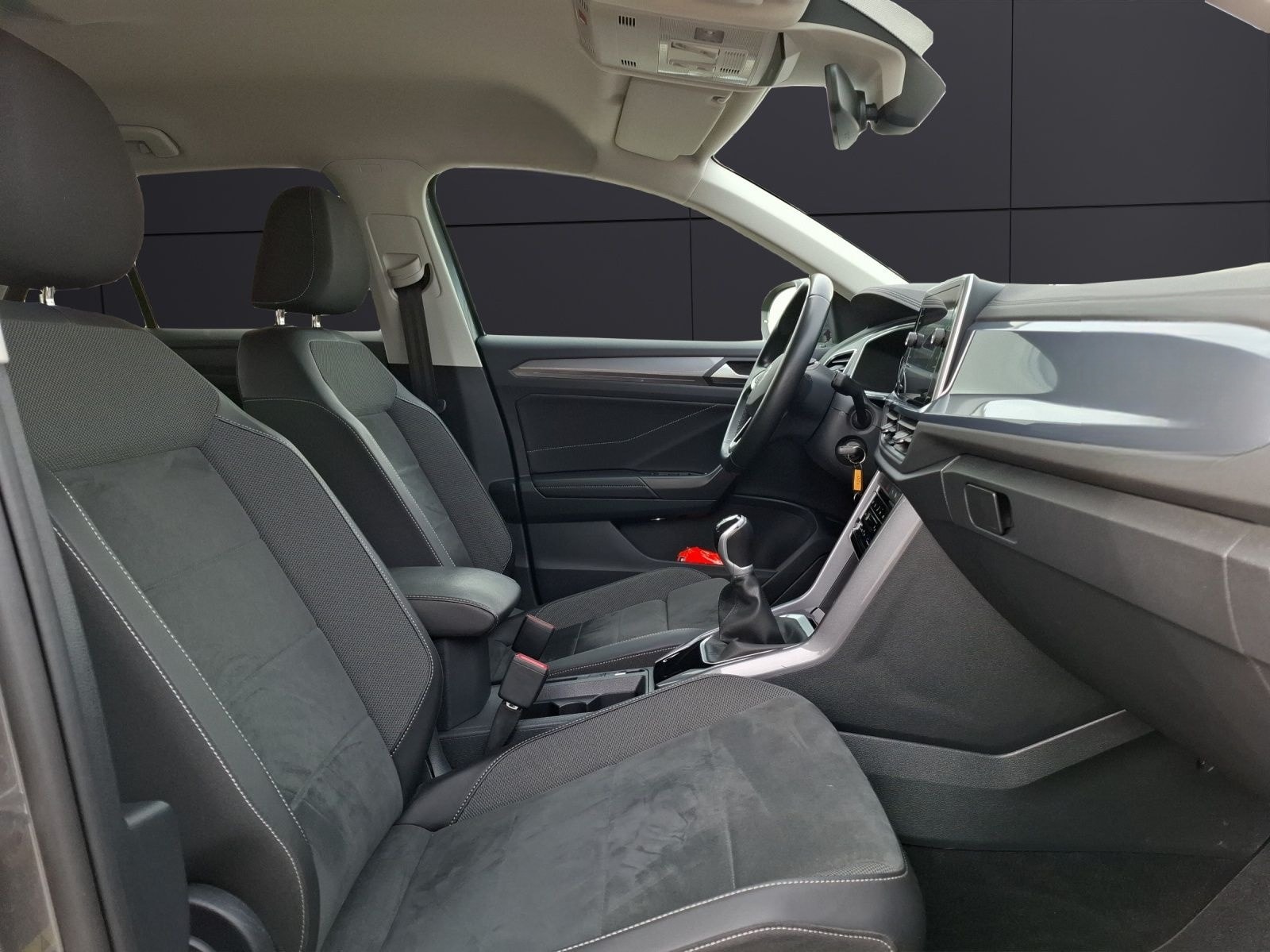 Volkswagen T-Roc TSI Style LED AHK Navi AID ACC RFK SH 18" foto 12