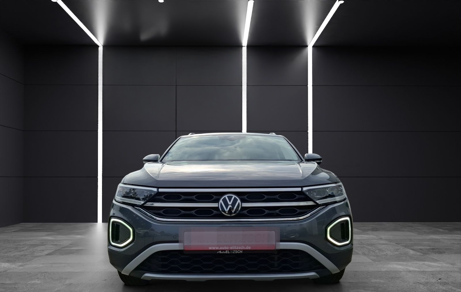 Volkswagen T-Roc TSI Style LED AHK Navi AID ACC RFK SH 18" foto 8