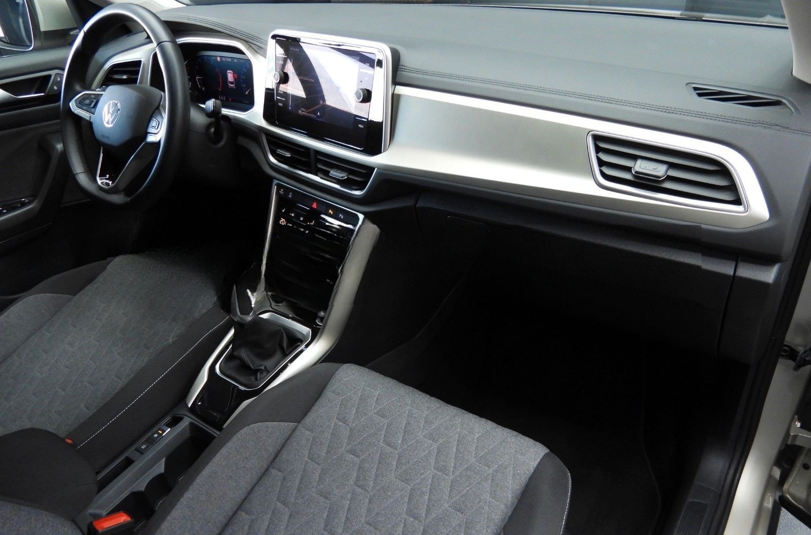 Volkswagen T-ROC 1.0 TSI MOVE foto 19