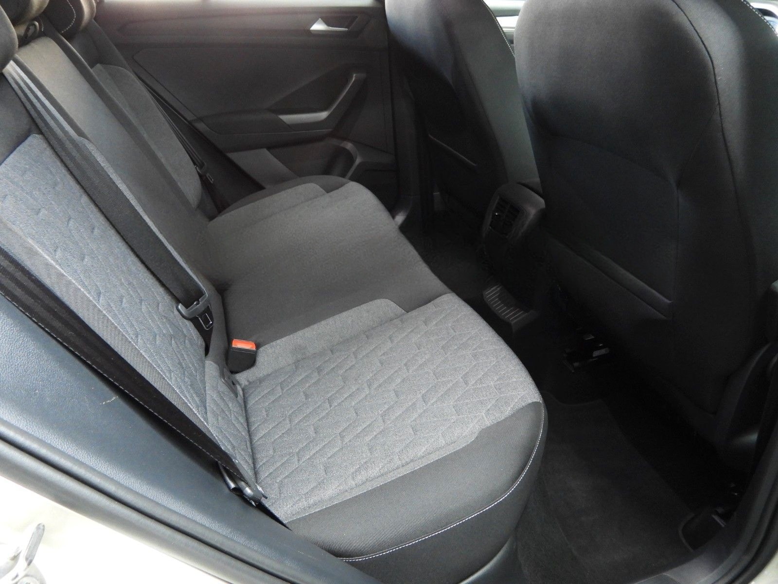 Volkswagen T-ROC 1.0 TSI MOVE foto 25