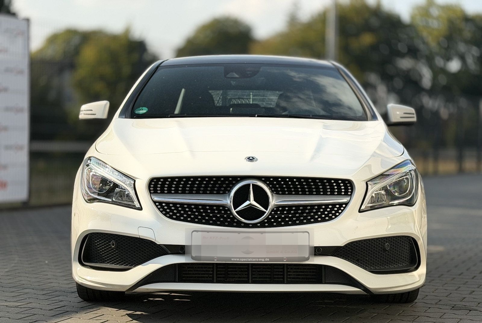 Mercedes-Benz CLA 220 Shooting Brake AMG / PANO / AHK / Kamera foto 13