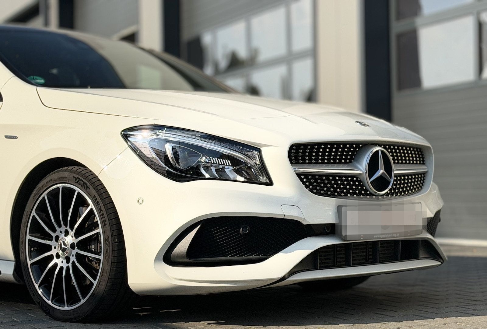 Mercedes-Benz CLA 220 Shooting Brake AMG / PANO / AHK / Kamera foto 4