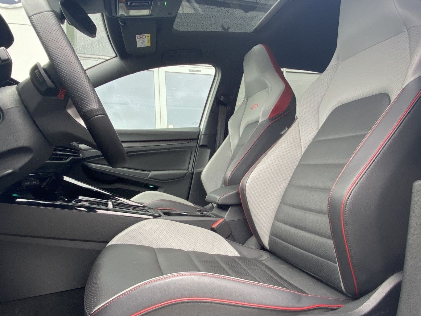 Volkswagen Golf GTI CLUBSPORT 2.0 TSI AKRAPOVIC+DSG GTI-PER foto 10