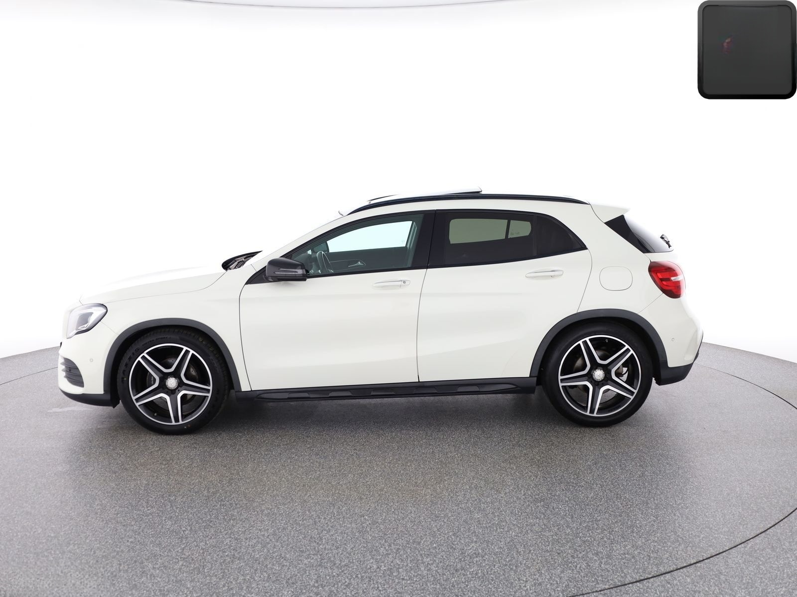 Mercedes-Benz GLA 200 AMG EXKLUSIV PAKET PANO,HARMAN/K,DISTRO foto 2