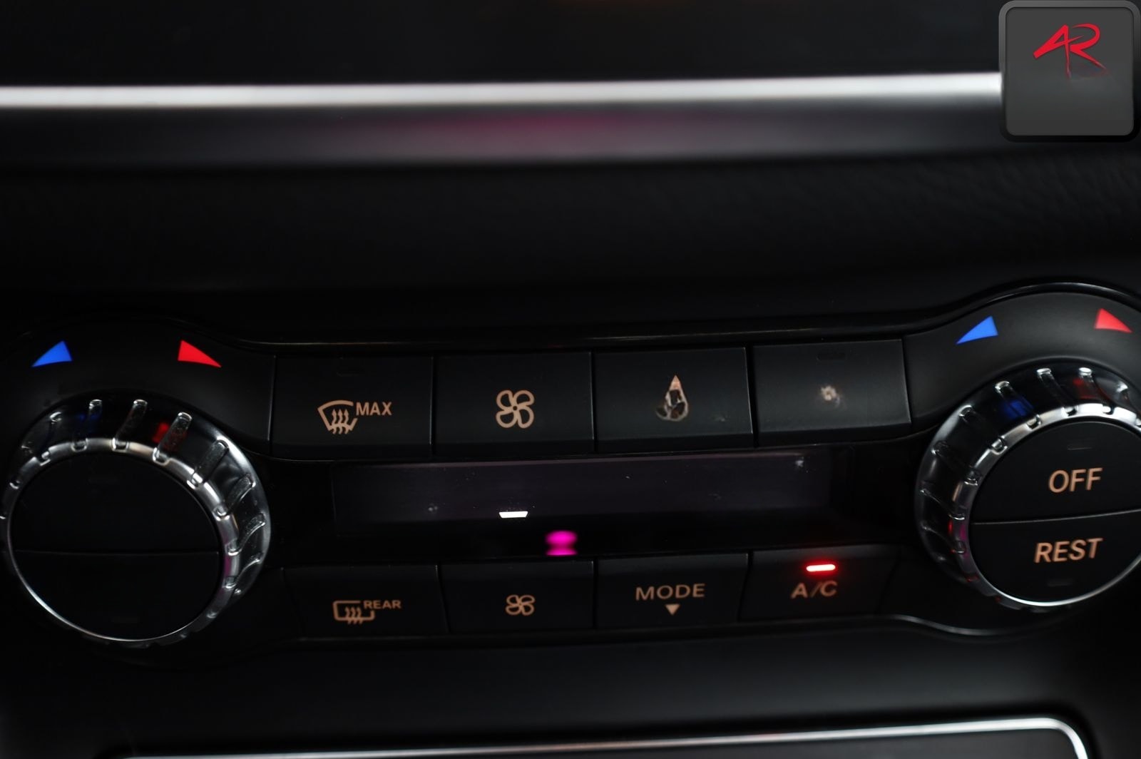 Mercedes-Benz GLA 200 AMG EXKLUSIV PAKET PANO,HARMAN/K,DISTRO foto 21