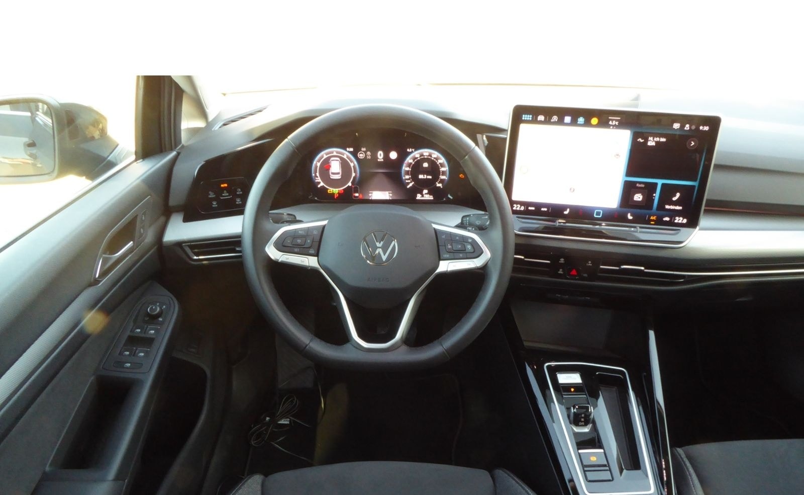 Volkswagen Golf VIII Variant STYLE 1.5 eTSI DSG NAVI LED P- foto 6