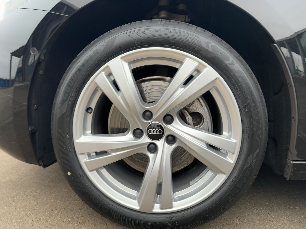 Audi A5 Avant  2.0 TFSI S tronic Nav Sound ACC Kamera foto 14