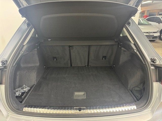 Audi Q3 35TFSI AHK ACC LED EINPARKH NAVI SITZH foto 12