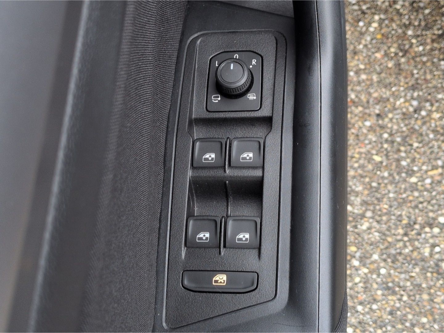 Volkswagen T-Roc Life 1.0TSI*LED+ Navi digCockp VKZ-Erk SHZ foto 17