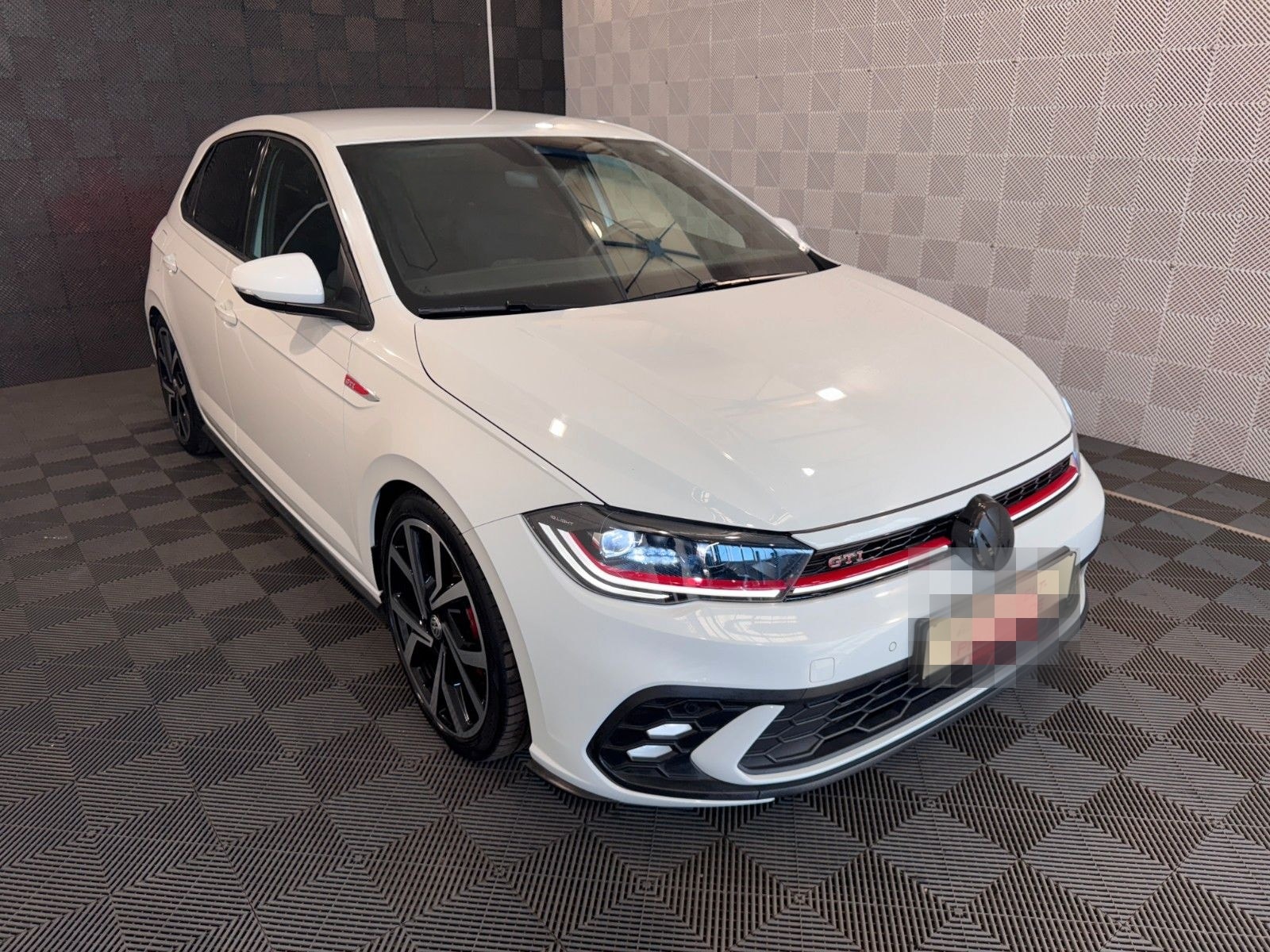 Volkswagen Polo VI*GTI*ACC-IQ.LIGHT-APPLE-DSG-SHZ-KLIMA-LM foto 1