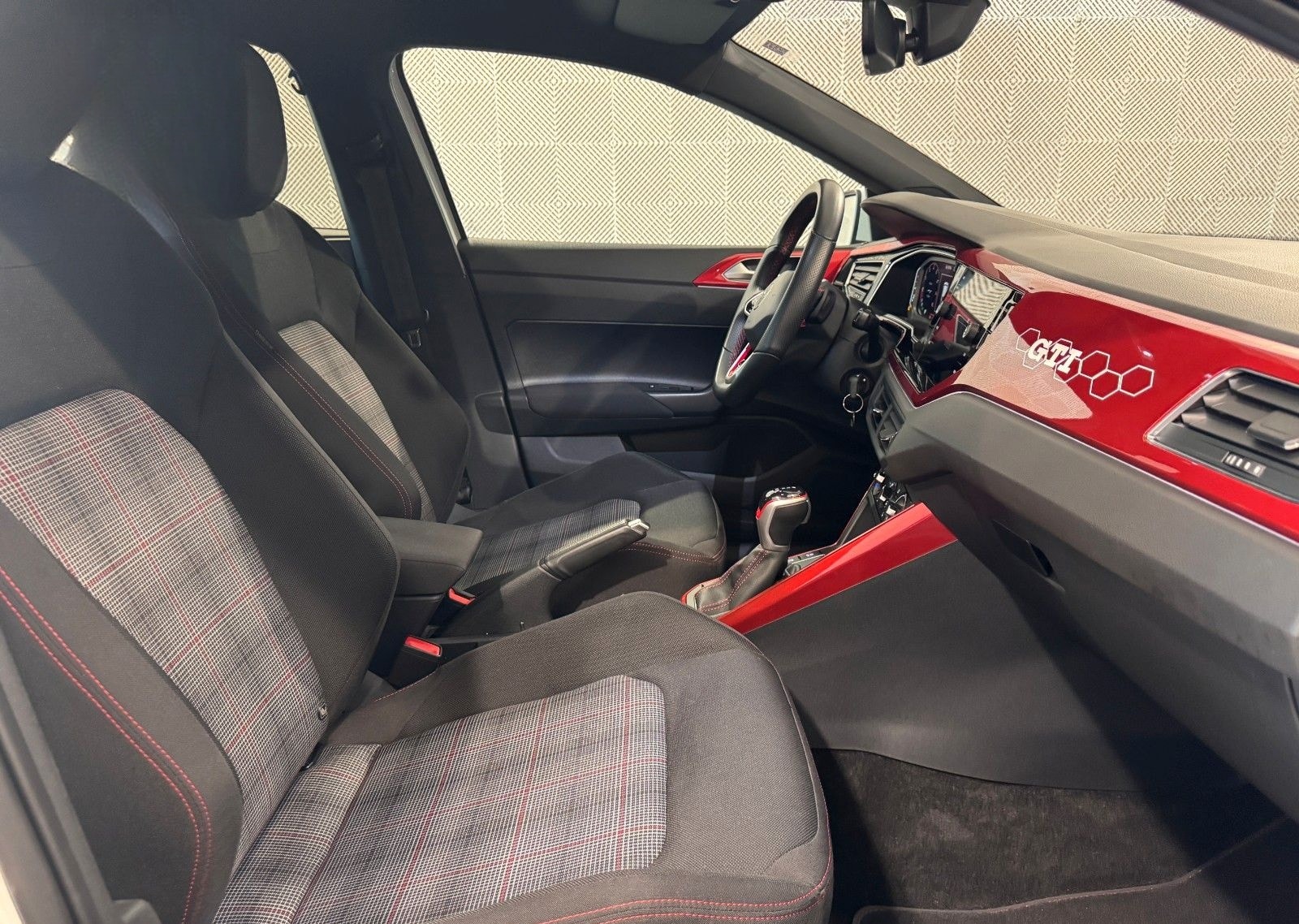 Volkswagen Polo VI*GTI*ACC-IQ.LIGHT-APPLE-DSG-SHZ-KLIMA-LM foto 13