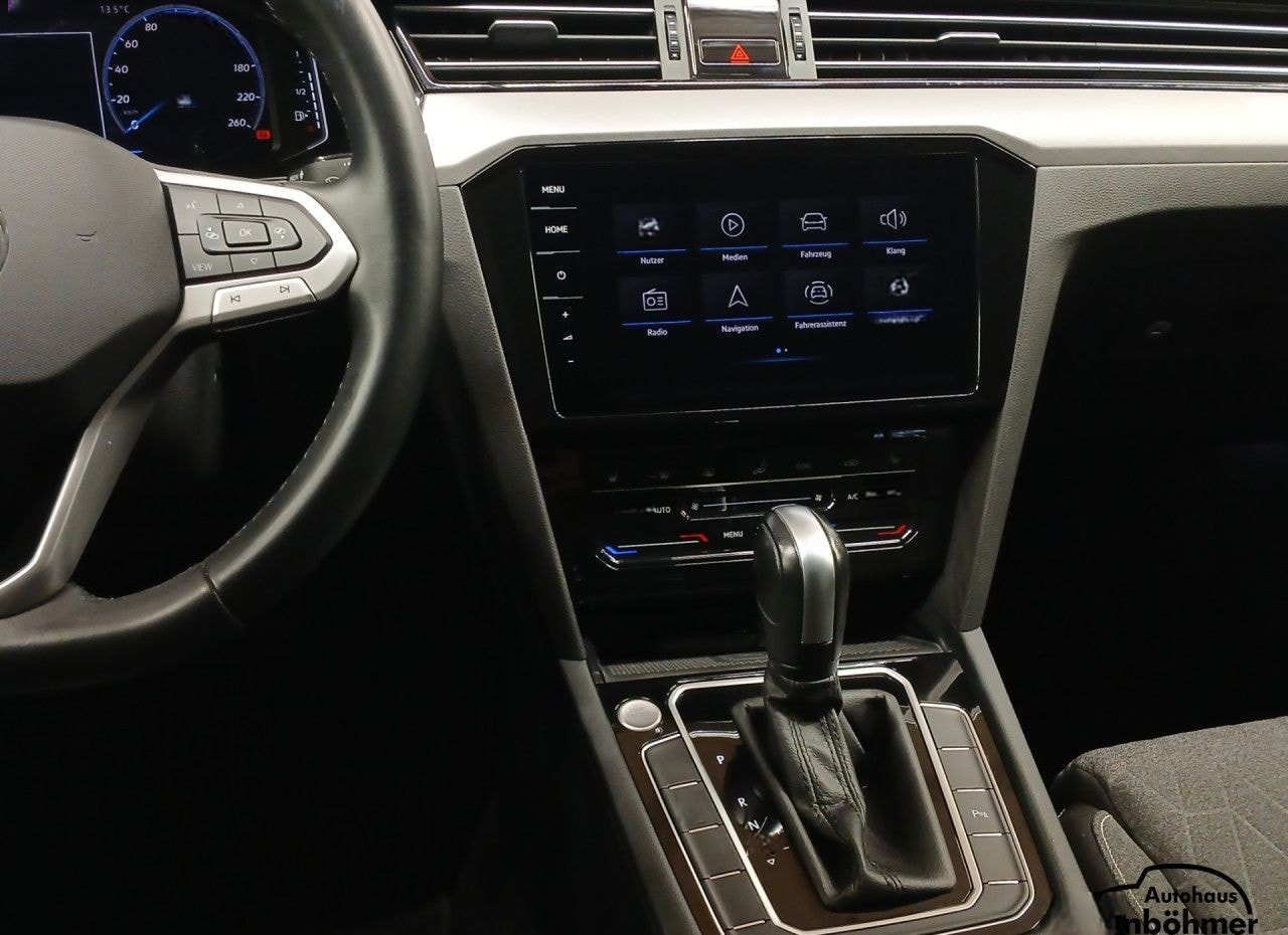 Volkswagen Passat Variant Business 2.0TDI DSG Navi LED SHZ foto 21