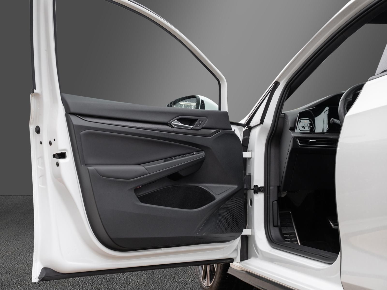 Volkswagen Golf GTI Clubsport IQLight Harman-Kardon ACC DCC foto 17