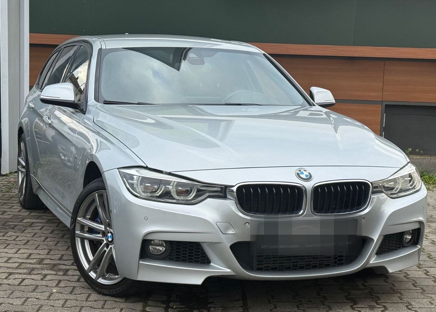 BMW 335 d xDrive M Sport +STEUERKETTE NEU+ HU/KD NEU foto 4