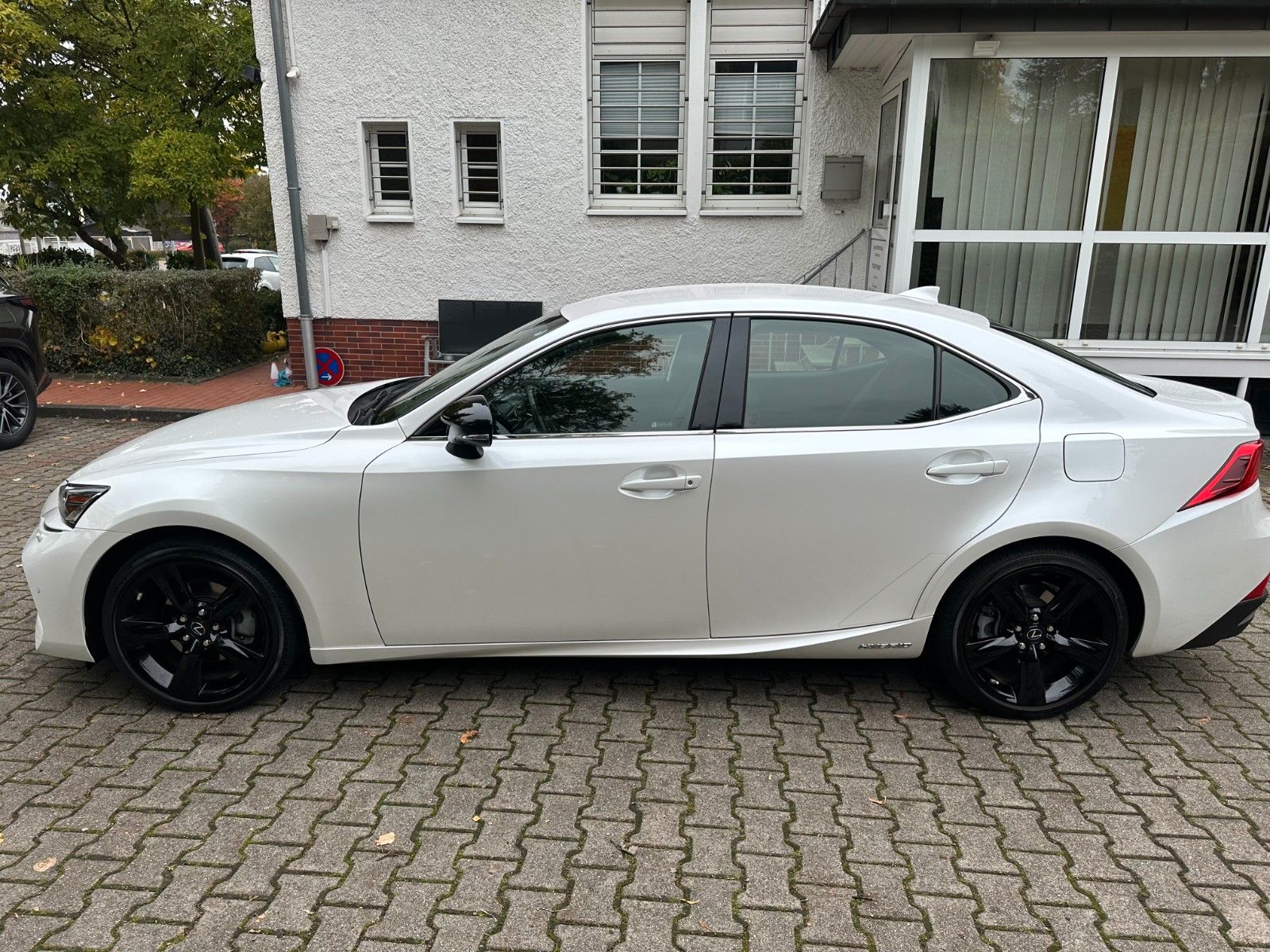 Lexus IS 300h Amazing Edition foto 12