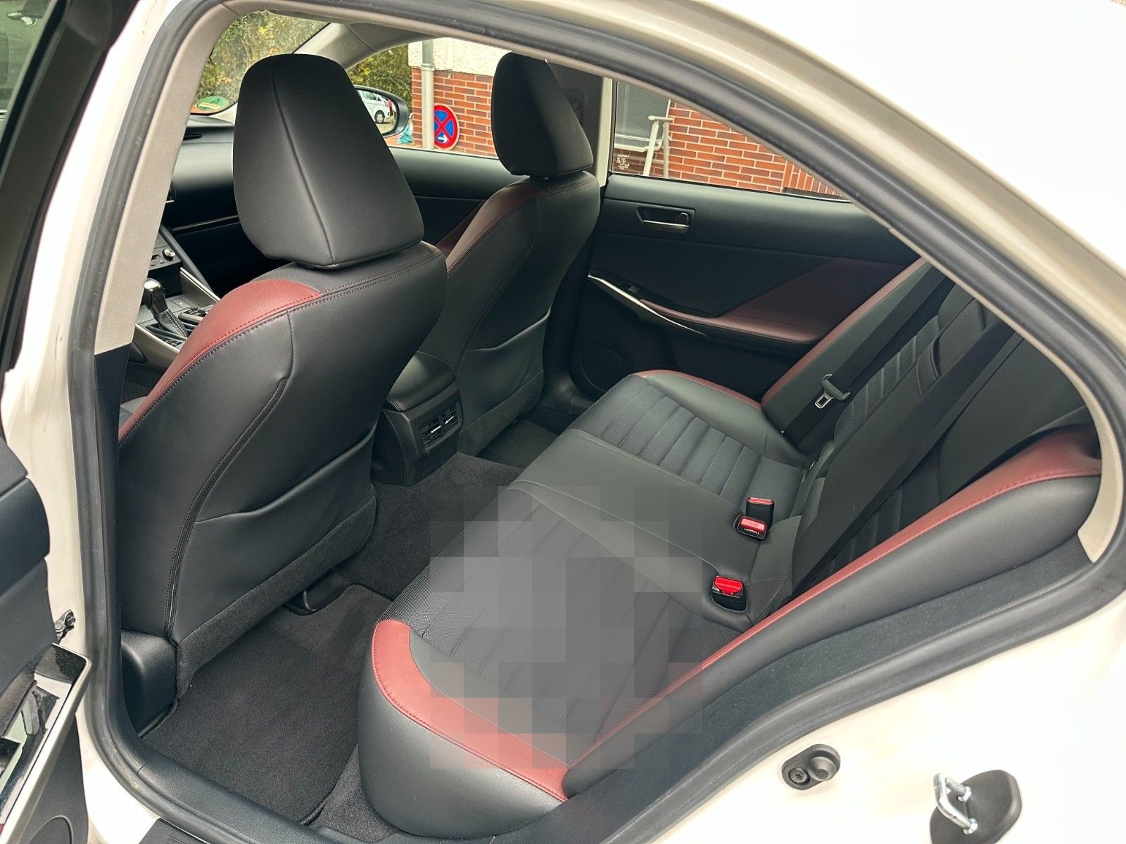 Lexus IS 300h Amazing Edition foto 16