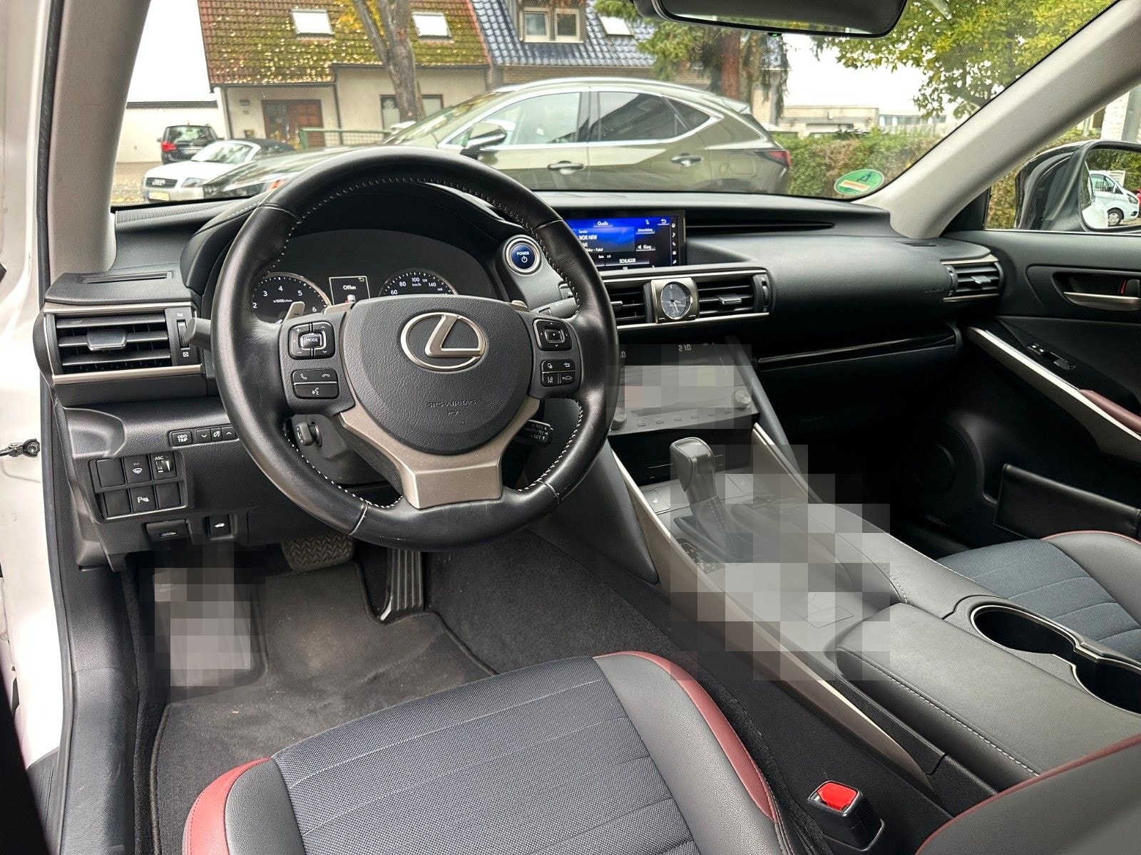 Lexus IS 300h Amazing Edition foto 17