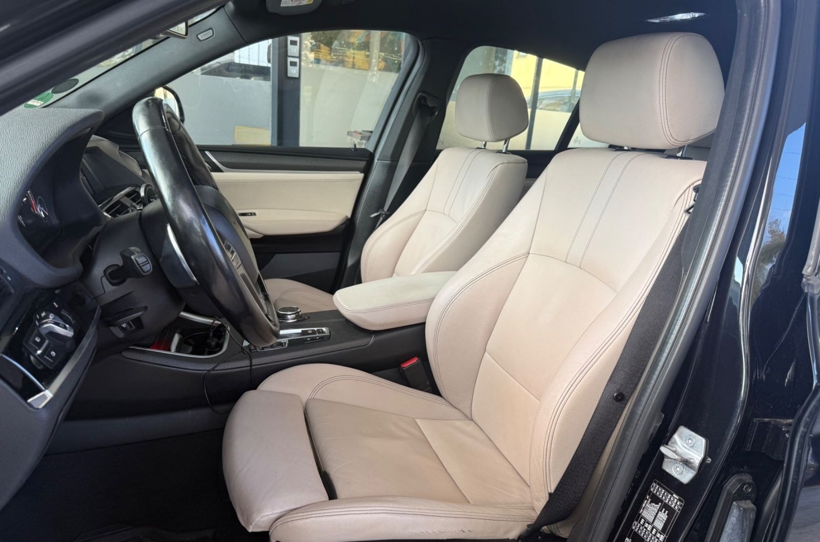 BMW X4 xDrive 20d*M SPORT*HUD*AHK* foto 9