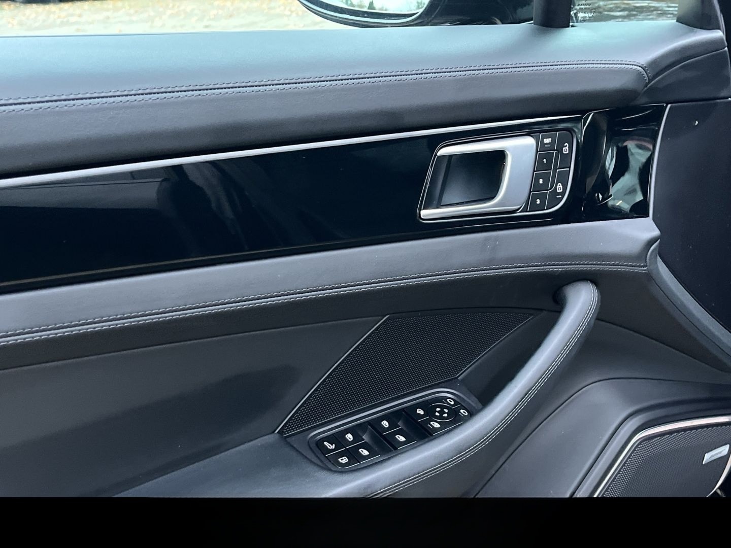 Porsche Panamera 4S E-Hybrid HA-Lenkung InnoDrive HeadUp foto 24