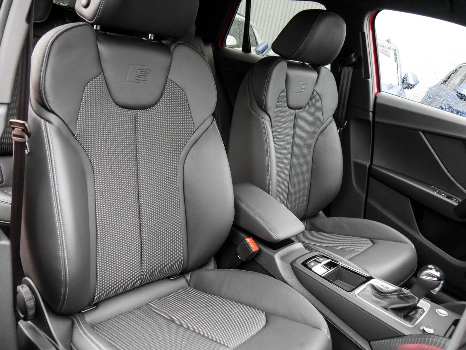 Audi Q2 35 quattro S LINE AHK CAM ACC LM18 E-KLAPPE foto 8