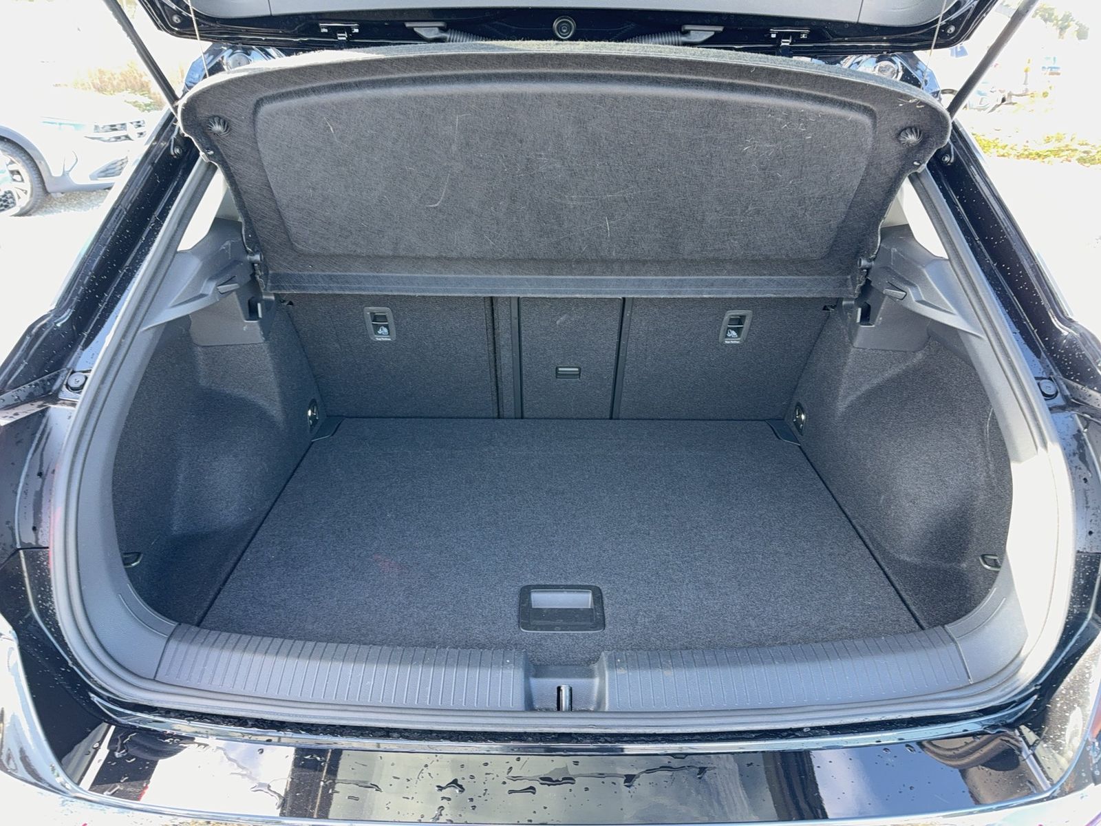 Volkswagen T-Roc Life TSi Black+CarPlay+LED+Navi+Virt+PDC foto 18