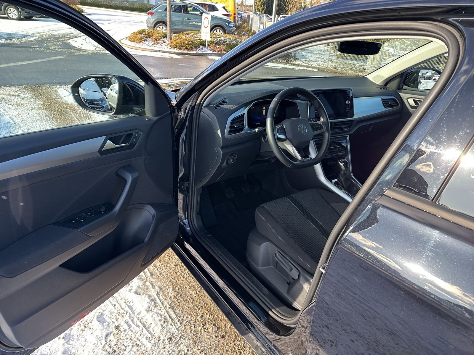 Volkswagen T-Roc Life TSi Black+CarPlay+LED+Navi+Virt+PDC foto 21