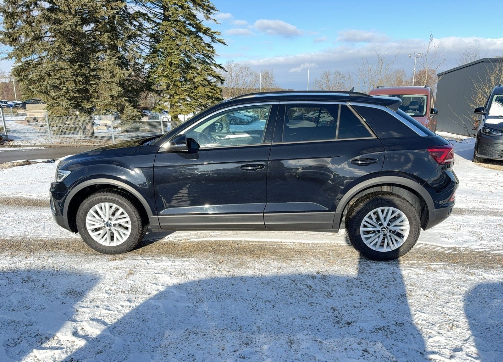 Volkswagen T-Roc Life TSi Black+CarPlay+LED+Navi+Virt+PDC foto 4