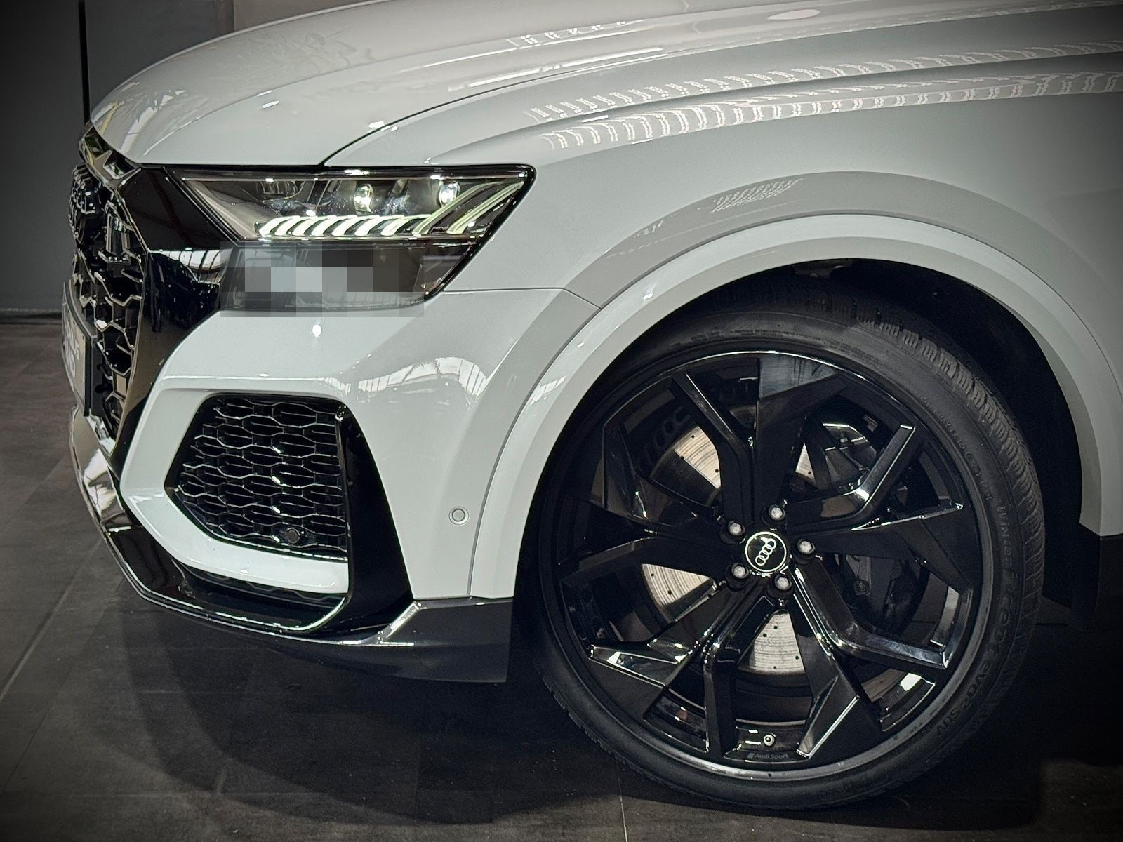 Audi RSQ8*CARBON*MATRIX*ALLRADLENKUNG*HEAD-UP*2.HAND* foto 4