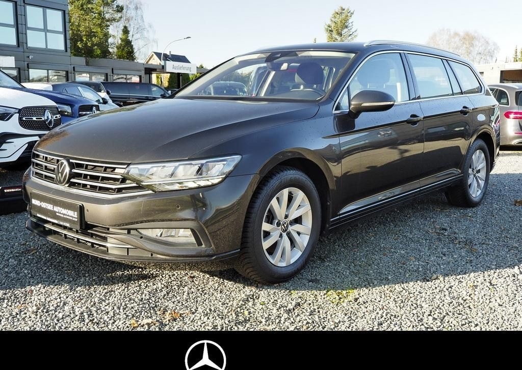 Volkswagen PASSAT VARIANT 1.5 TSI BUSINESS LED PDC NAVI DSG foto 6