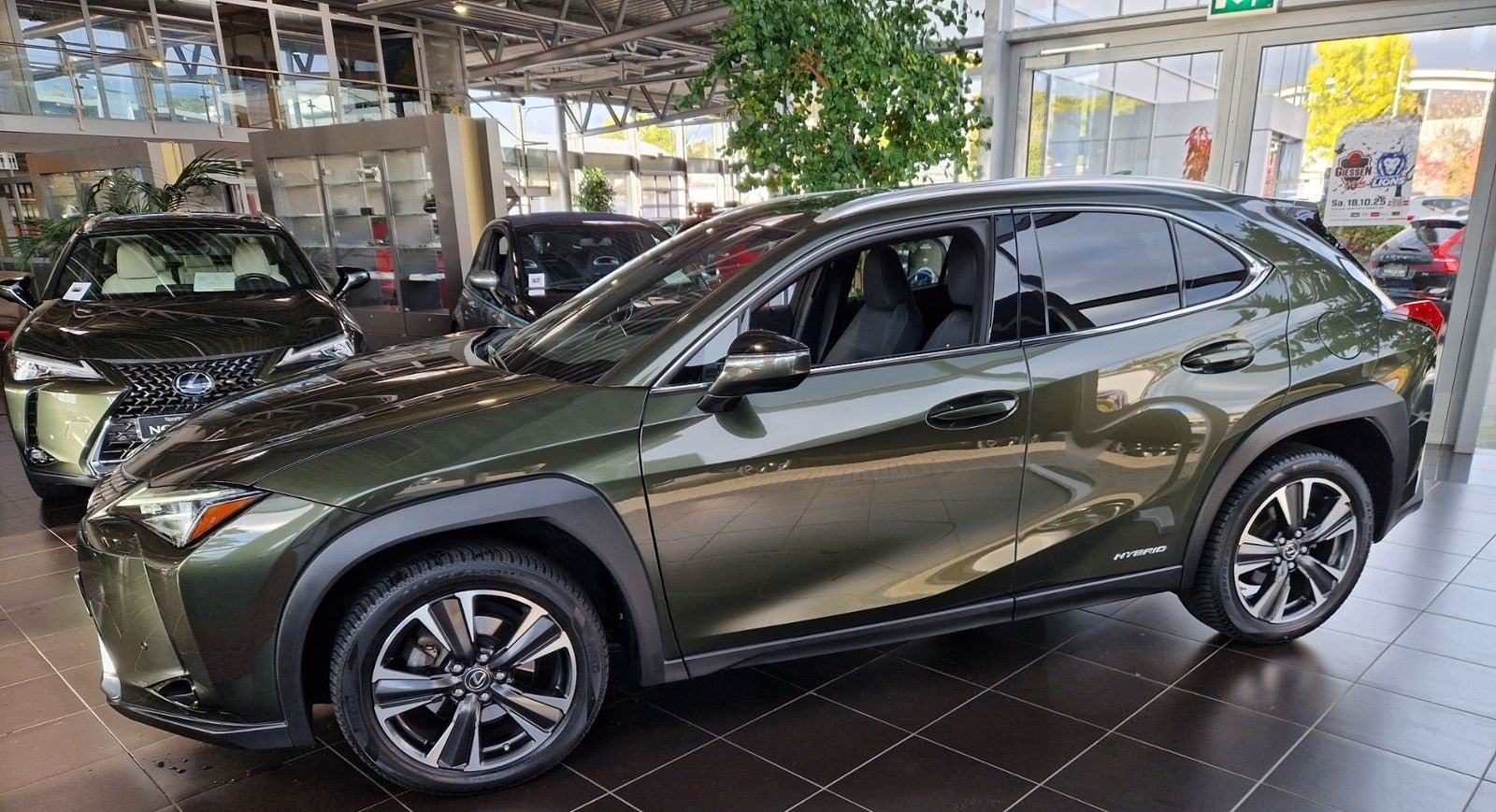 Lexus UX 250 h Style LED ALU foto 4