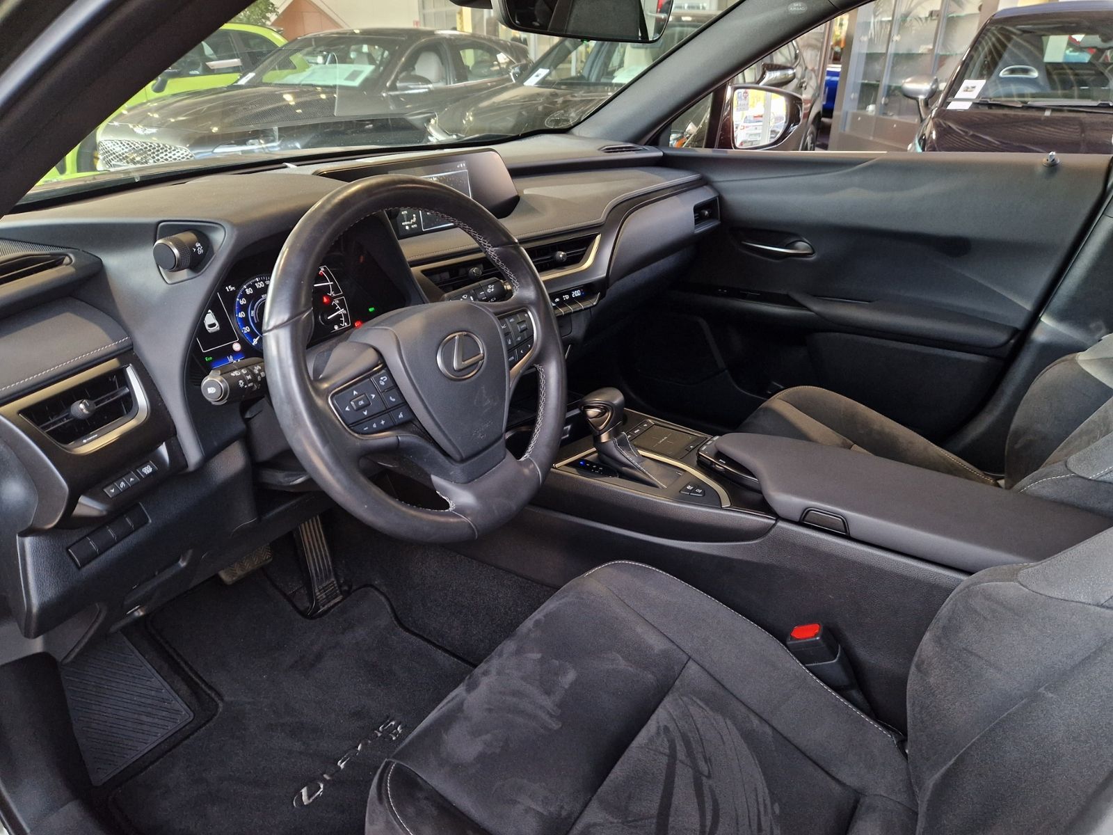 Lexus UX 250 h Style LED ALU foto 10