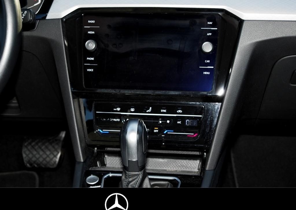 Volkswagen PASSAT VARIANT 1.5 TSI BUSINESS LED PDC NAVI DSG foto 9