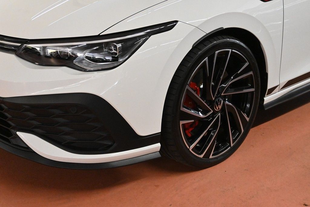 Volkswagen Golf VIII Lim 2.0 TSI Automatik GTI Clubsport LE foto 3