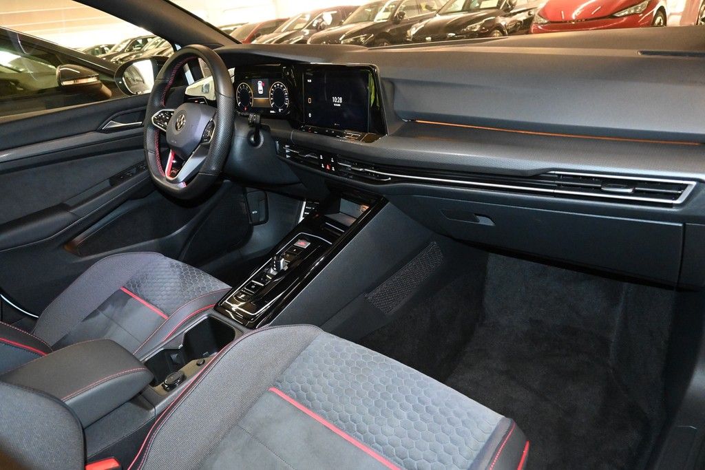 Volkswagen Golf VIII Lim 2.0 TSI Automatik GTI Clubsport LE foto 6