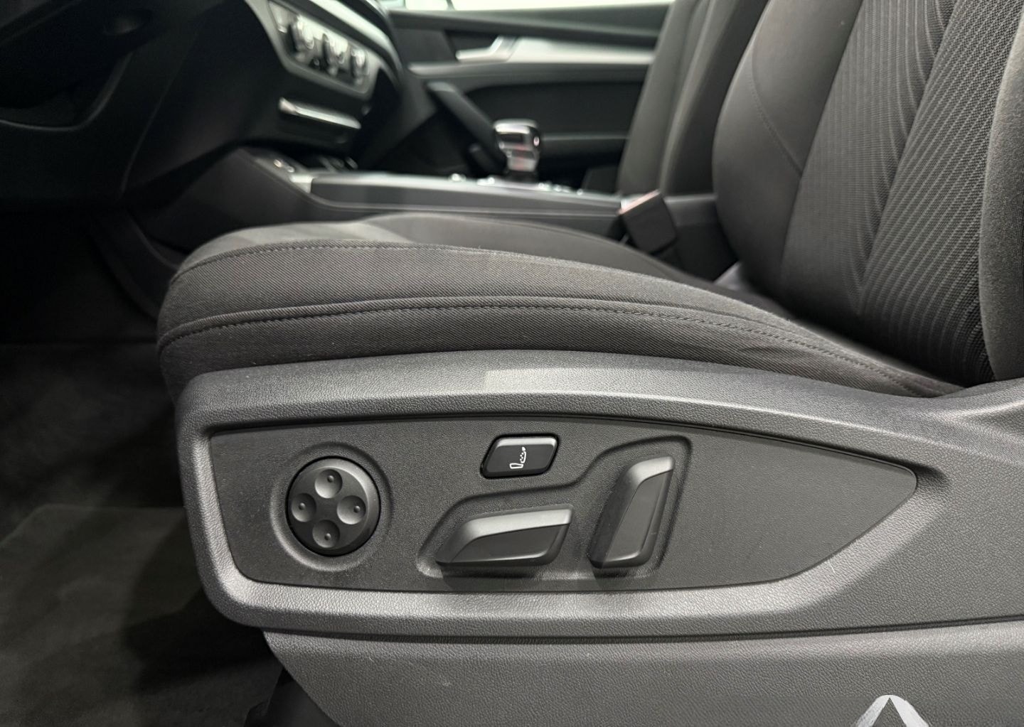 Audi Q5 40 TDI quattro advanced /AHK /CAM /ACC foto 10