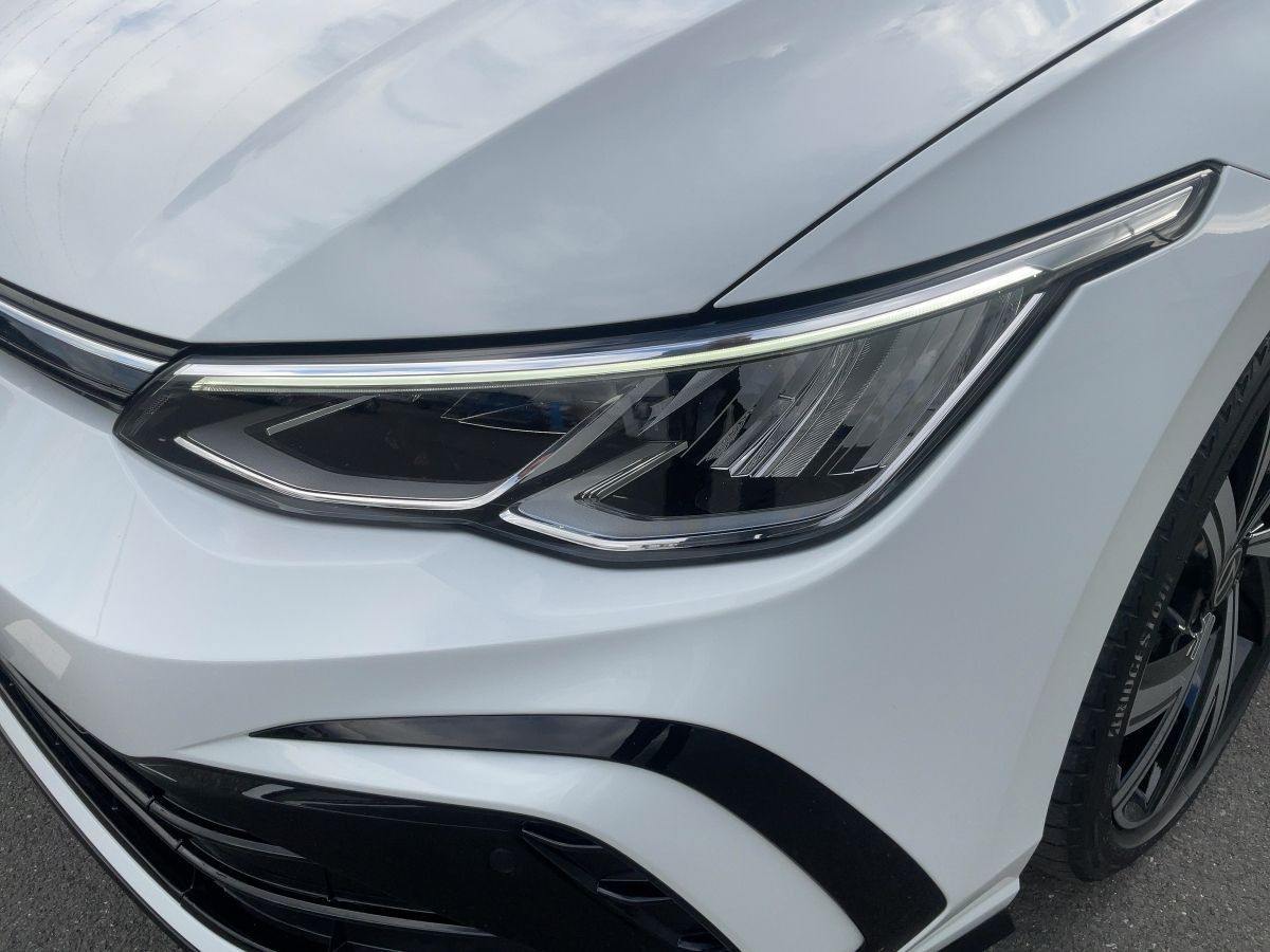 Volkswagen Golf VIII Variant 2.0 TDI DSG R-LINE 5JG+LED+NAV foto 15