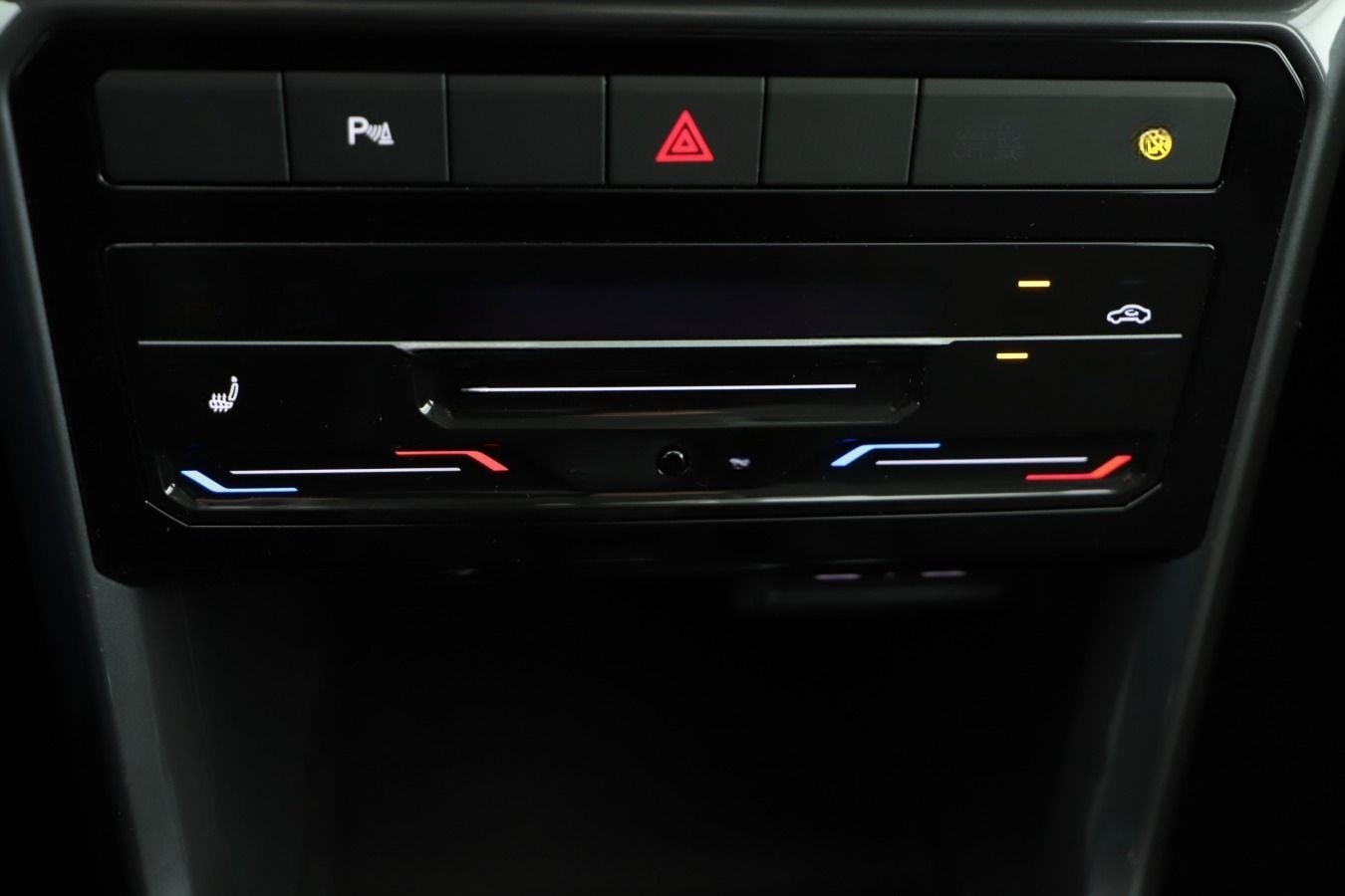 Volkswagen T-Cross 1.0 TSI Style LED/App foto 11