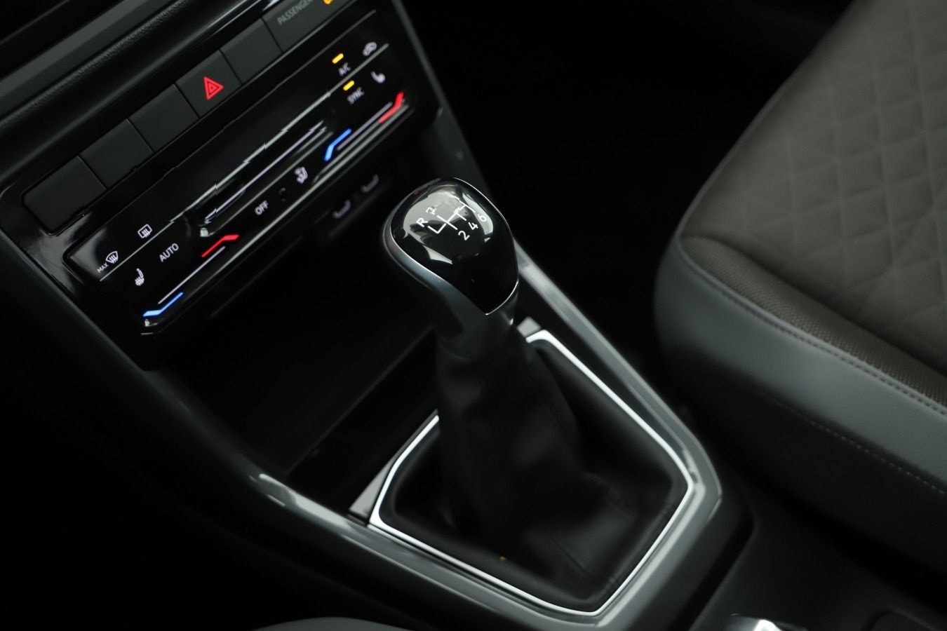 Volkswagen T-Cross 1.0 TSI Style LED/App foto 12