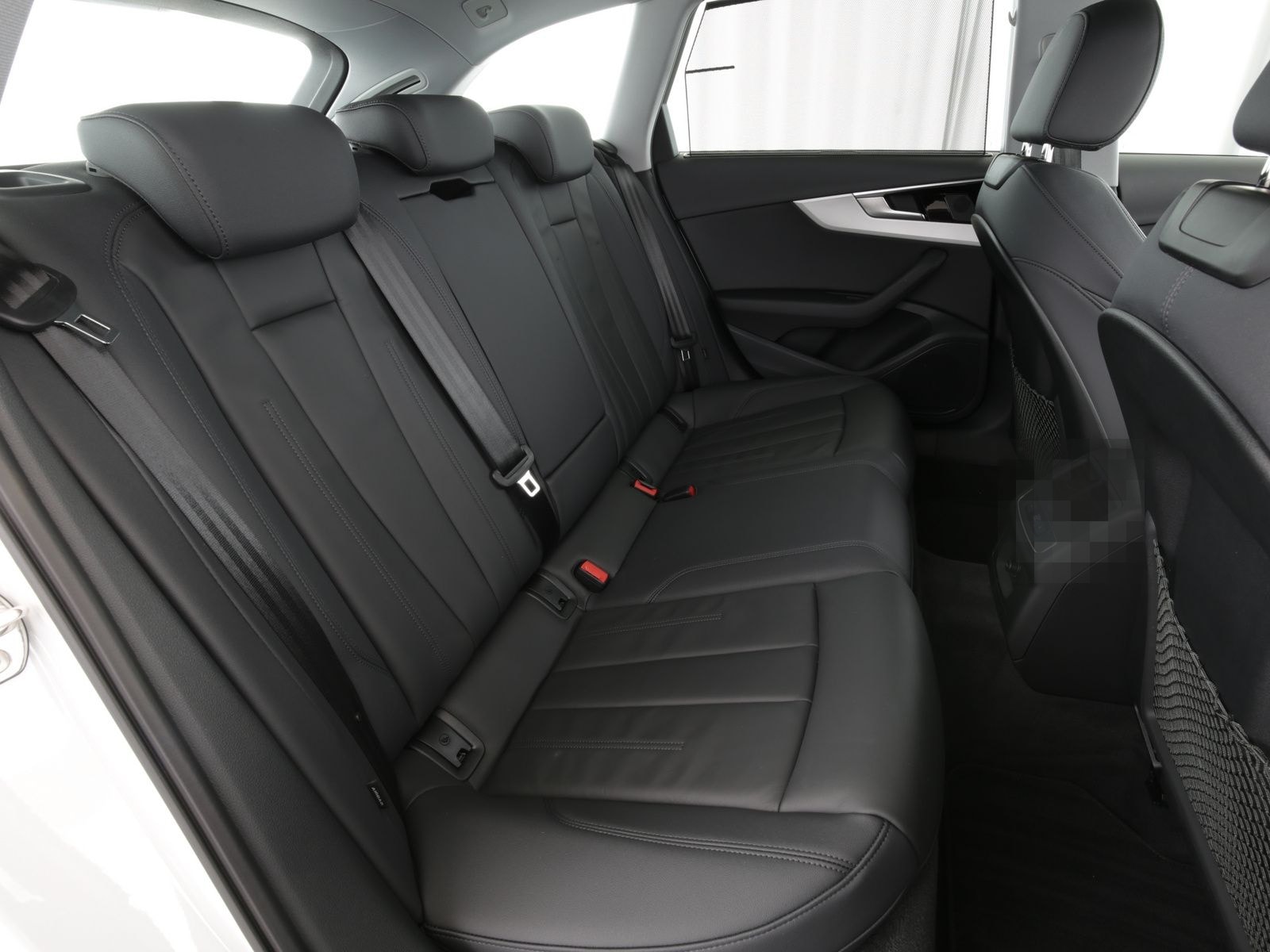 Audi A4 Avant 40 TFSI quattro advanced  Navi Leder AH foto 15